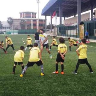 İstanbulspor, Bakırköy’de Futbol Okulu Açtı